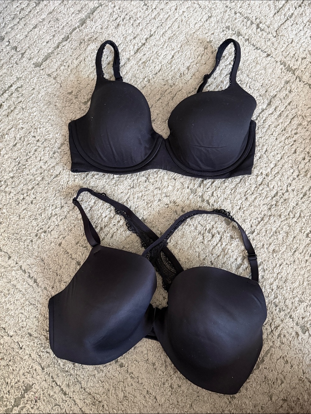 2 in 1 -Women's Black T-Shirt Bra - Smooth Padded Support